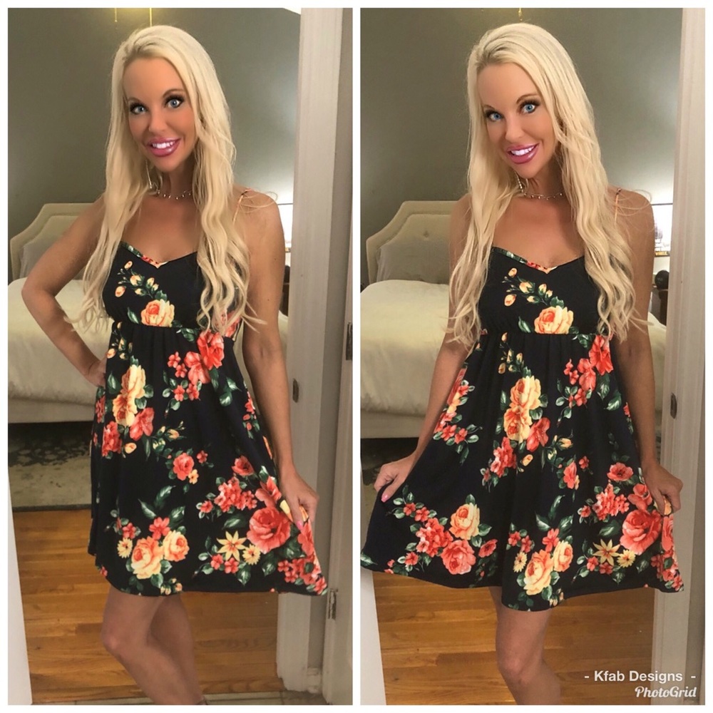 ❤️Stunning Navy Floral Babydoll Back Tie Dress! - Picture 4 of 8